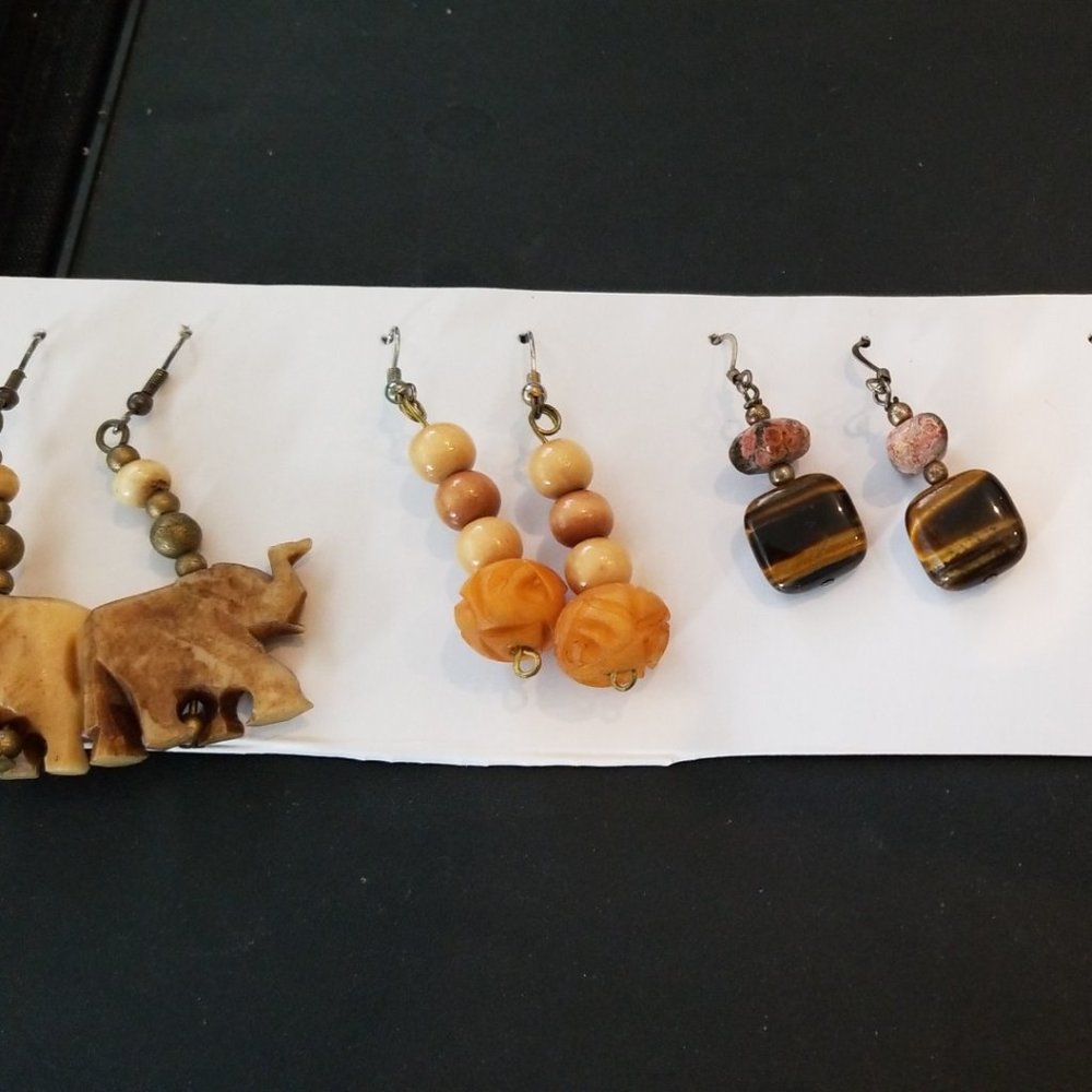Lot of Earrings